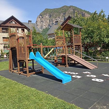 Apartamento A10 De Formigal, 9 Personas Y Garaje 에스칼리아 외부 사진